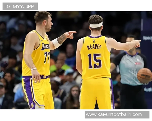 湖人新赛季四场比赛均有球员得分40东契奇和里夫斯表现惊艳 湖人新赛季四场比赛均有球员得分40东契奇和里夫斯表现惊艳