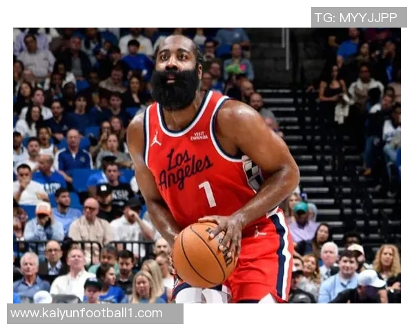 快船其他球员三分球表现惨淡仅命中一球莱昂纳德哈登科林斯缺阵影响显著 快船其他球员三分球表现惨淡仅命中一球莱昂纳德哈登科林斯缺阵影响显著