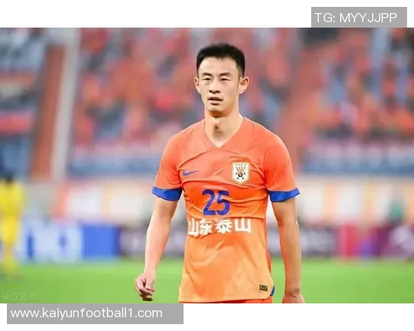 彭欣力冬训随青岛西海岸队在海口展开新征程 彭欣力冬训随青岛西海岸队在海口展开新征程